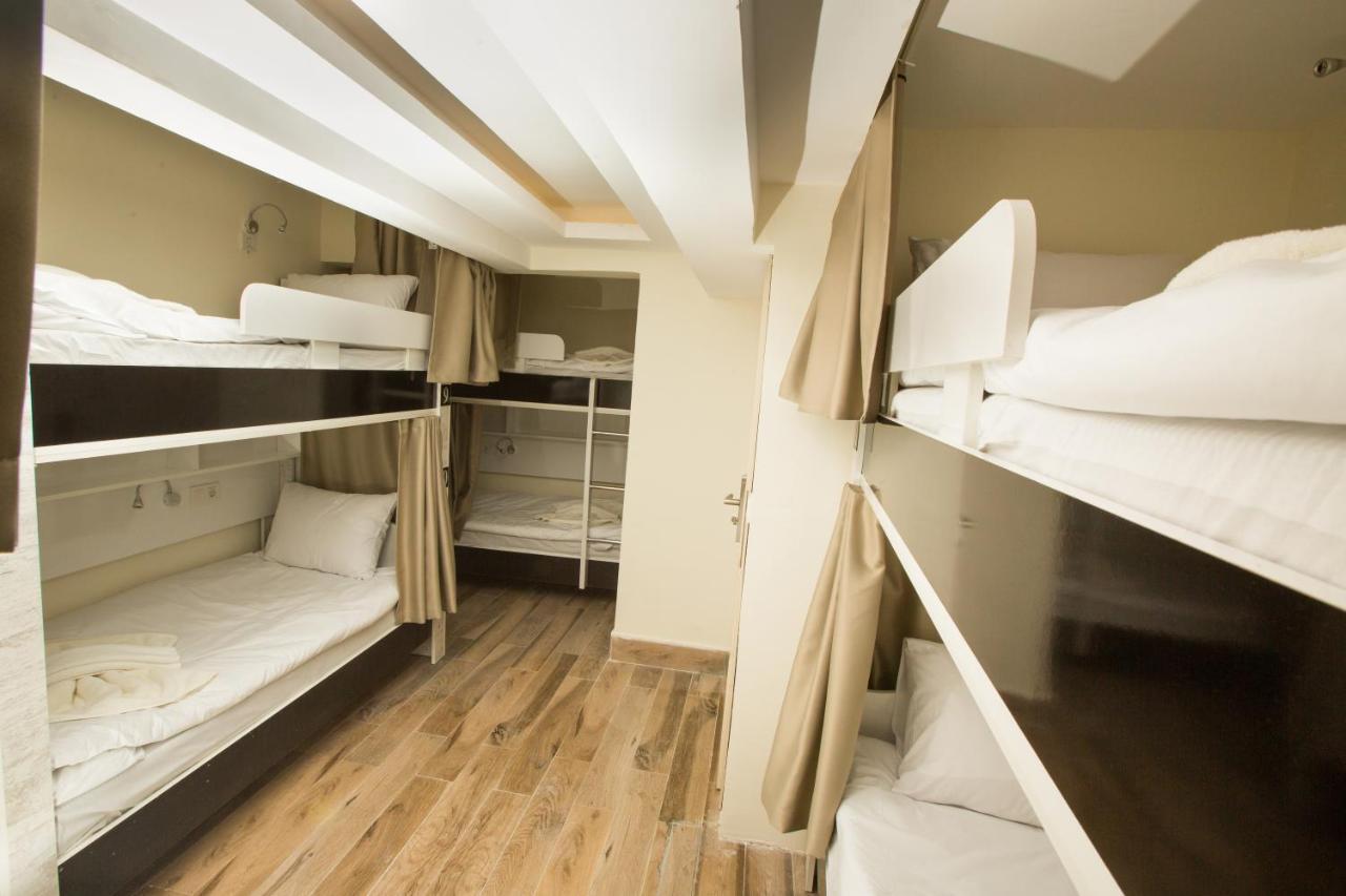 Honey Hostel Istanbul Exterior photo