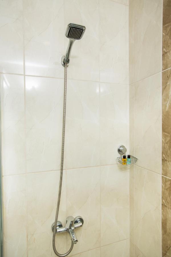 Honey Hostel Istanbul Exterior photo